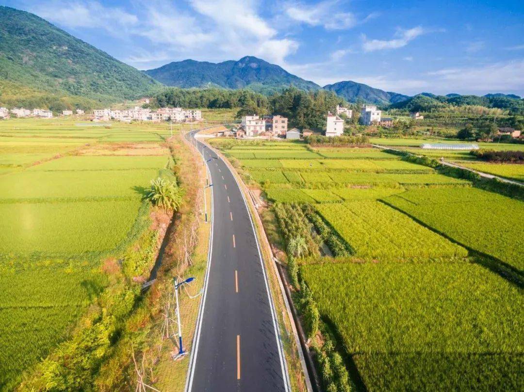 【乡村振兴】让农民就地过上现代文明生活 